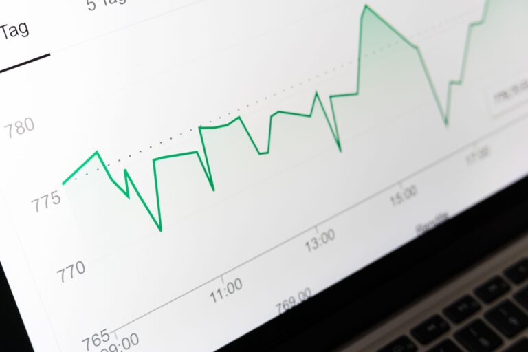 A traffic graph displayed on a monitor