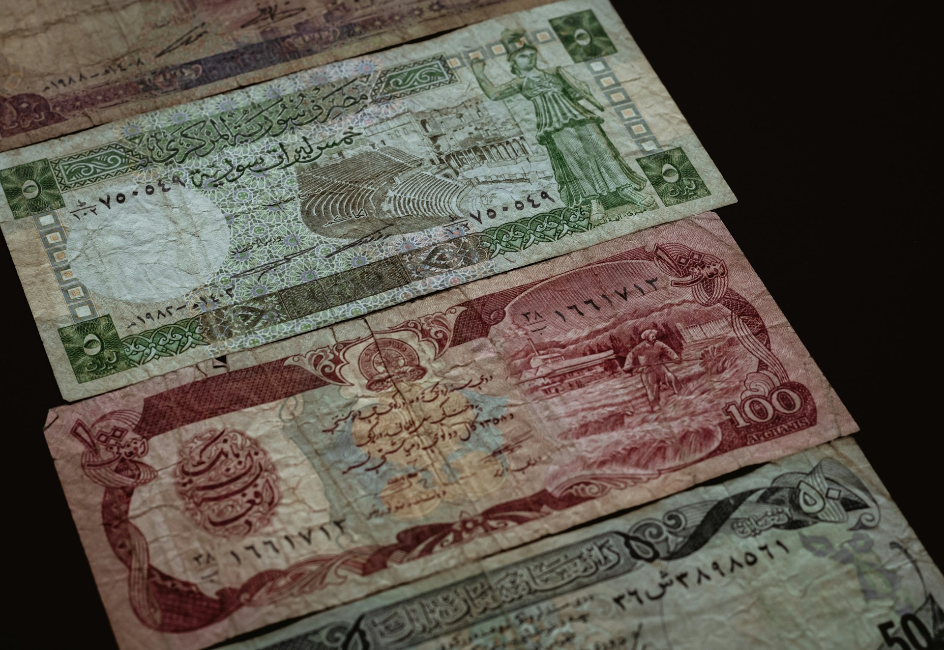 Banknotes from several countries