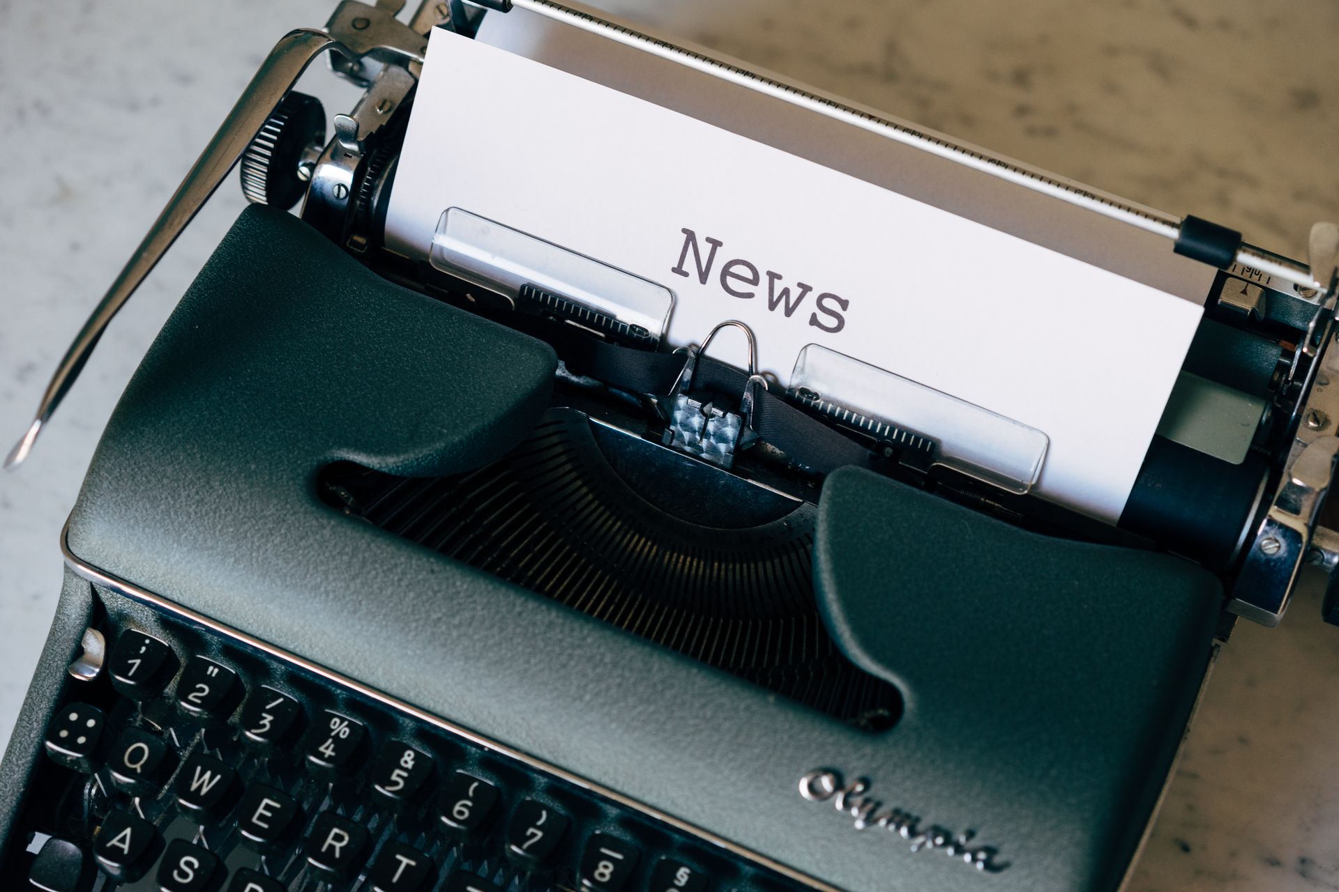 A branded link in a news article