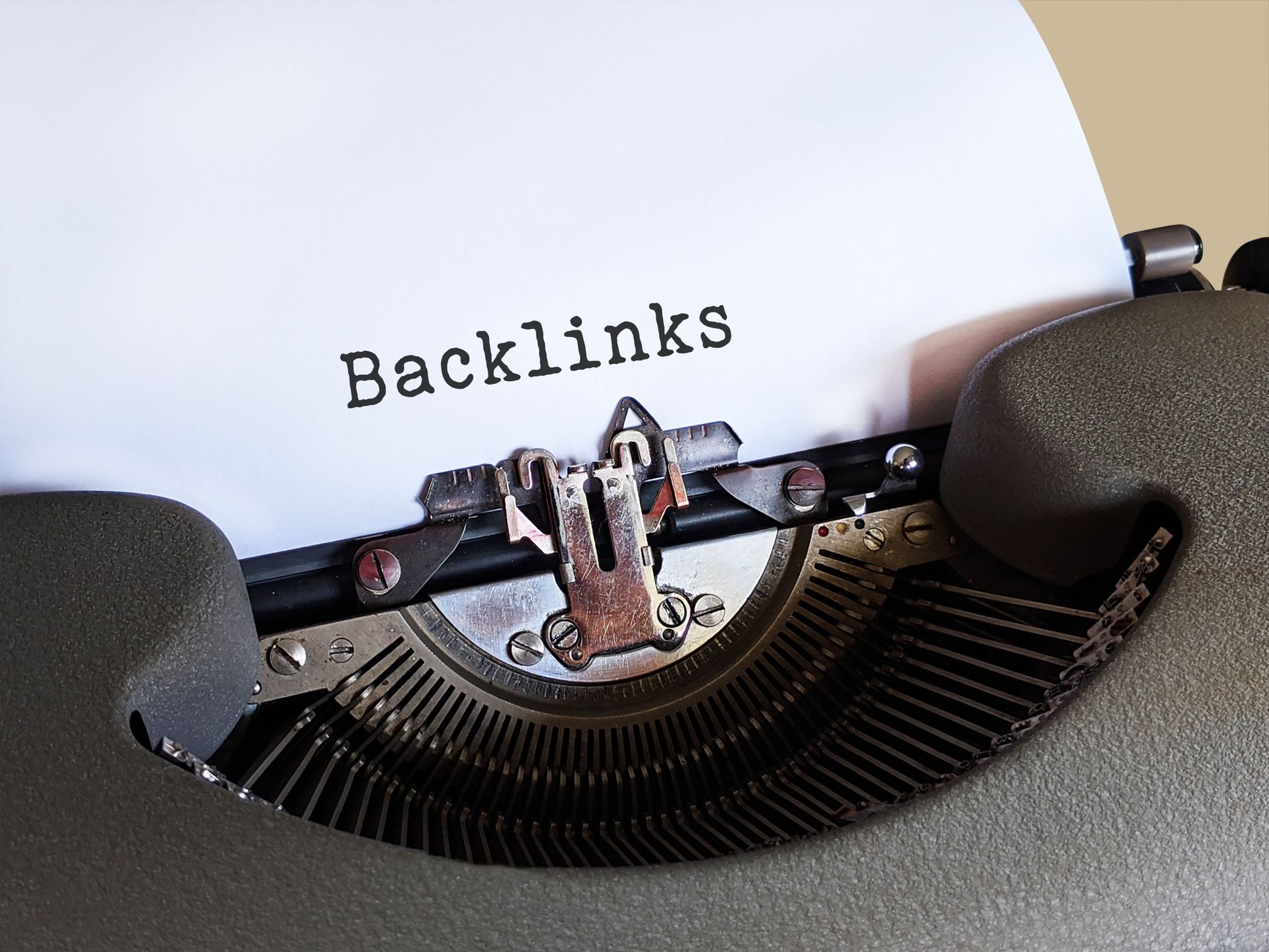 A backlinks report for a dead page