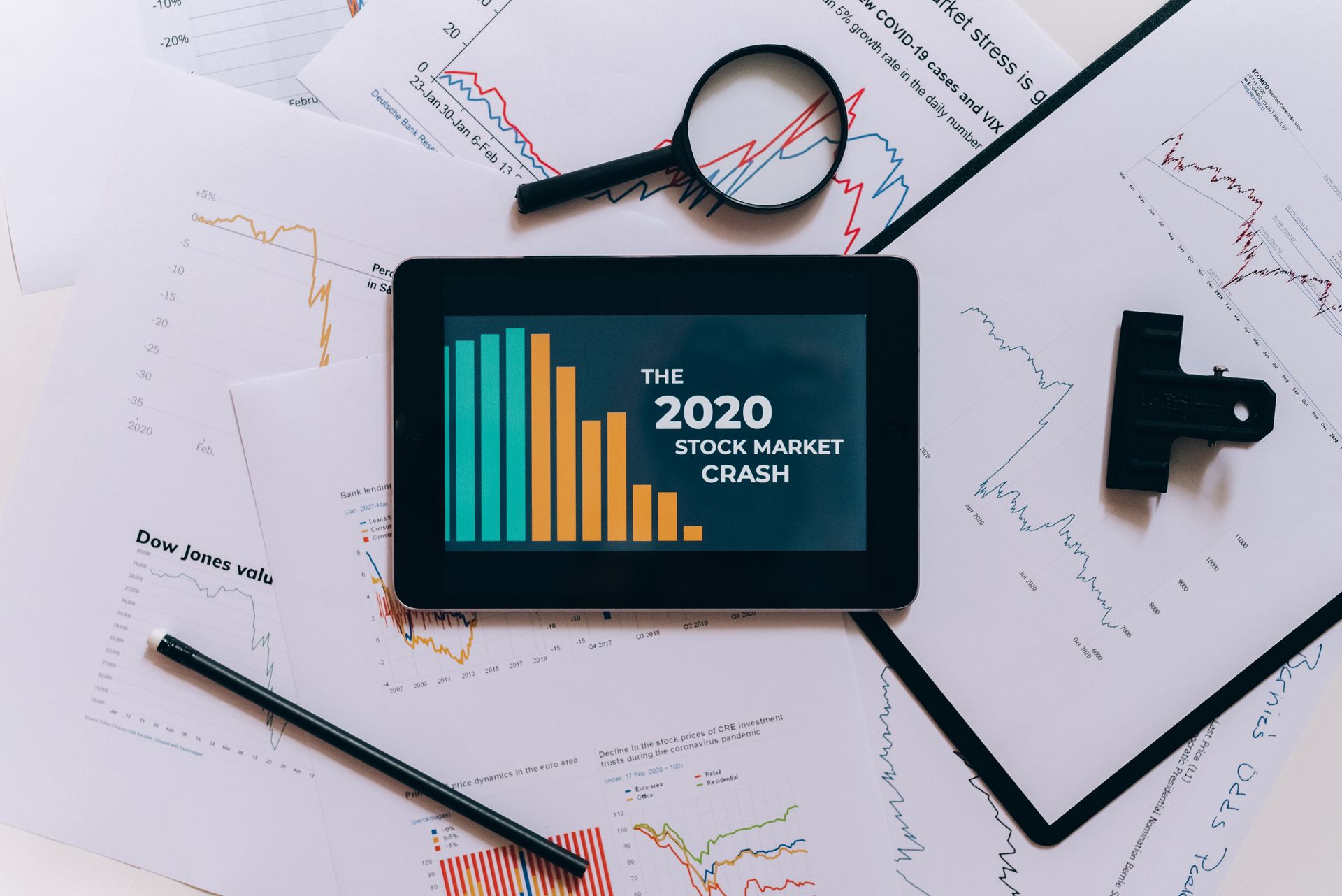 A landing page traffic decline in analytics