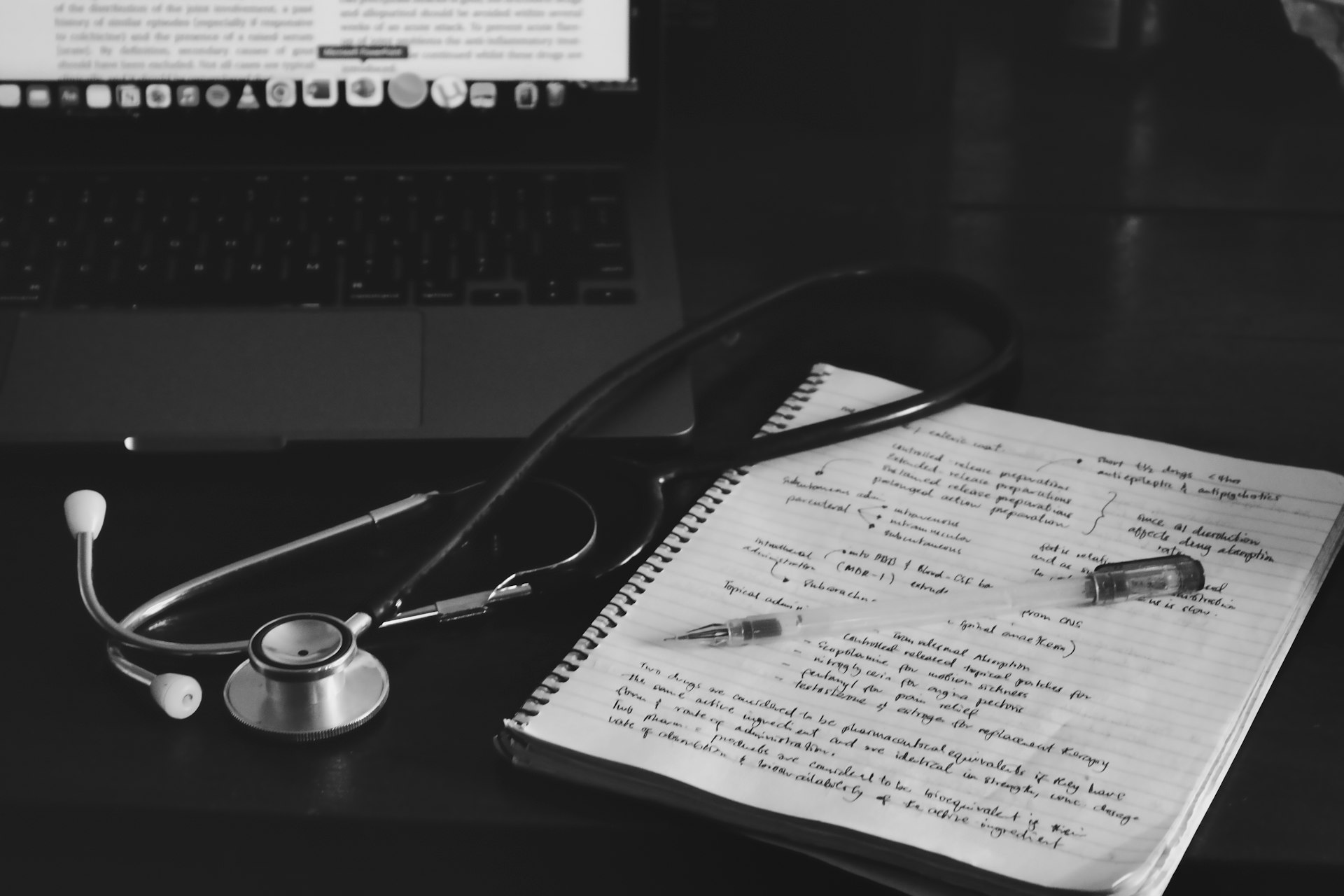 A health article showing reviewer credentials