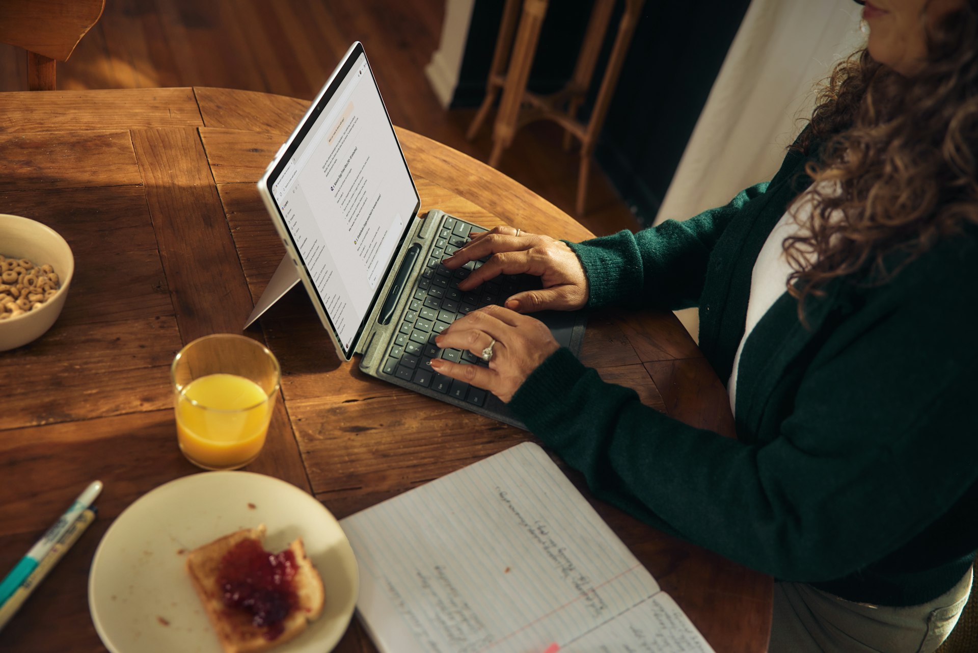 A food blogger at a laptop