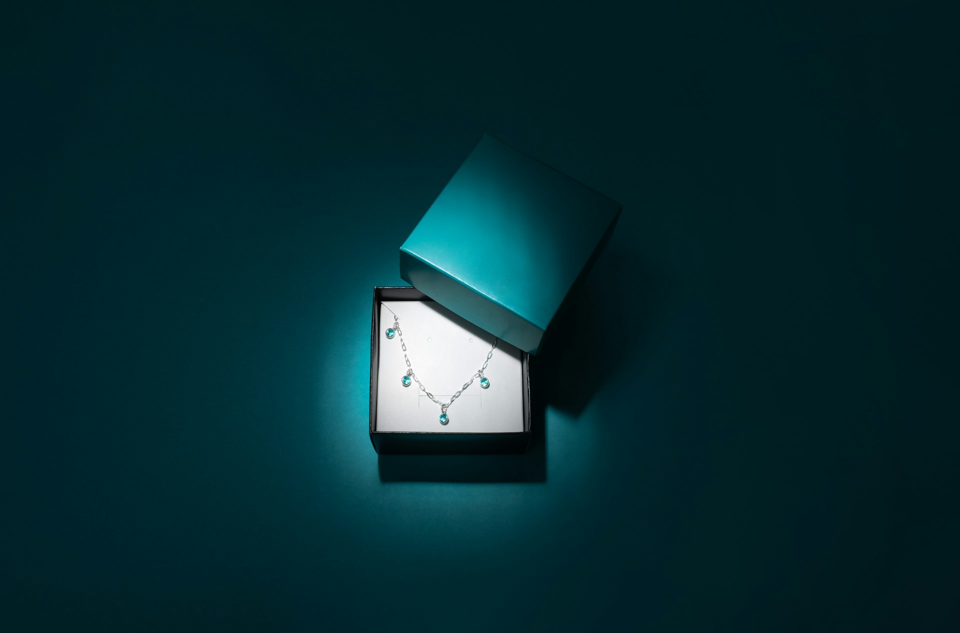 A pros and cons box in an article