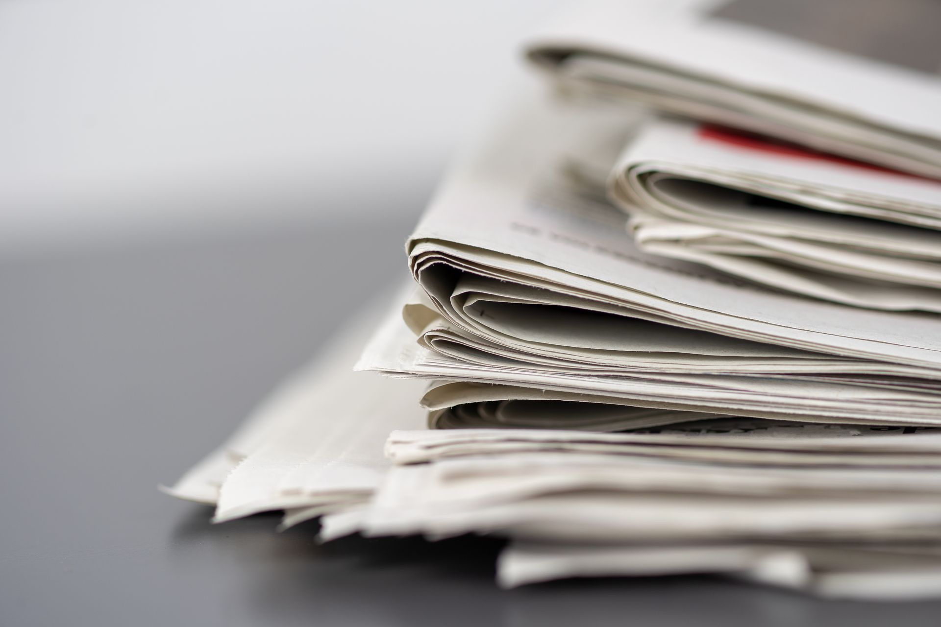 A news article quoting an expert source