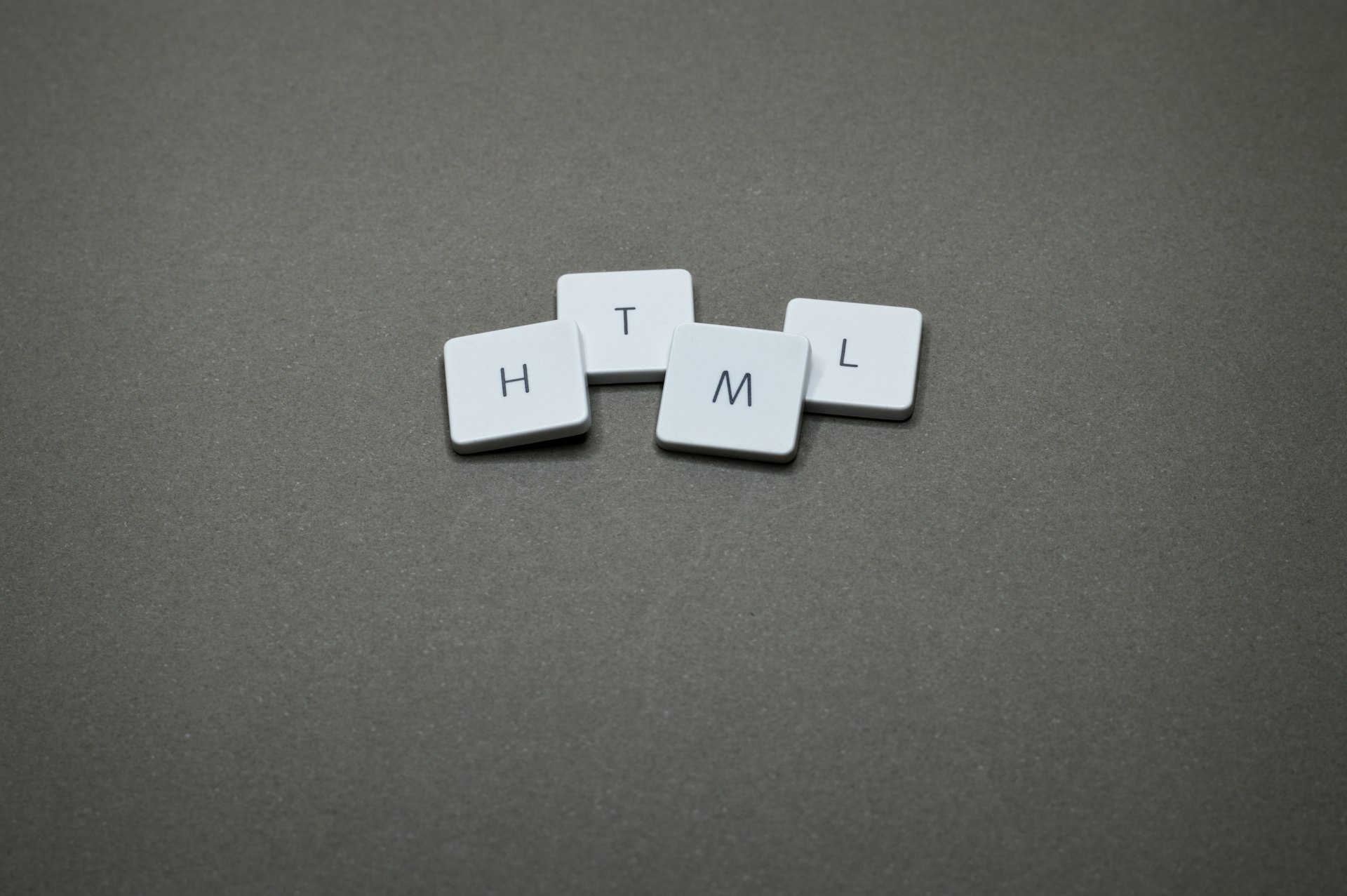 HTML head code with alternate link tags