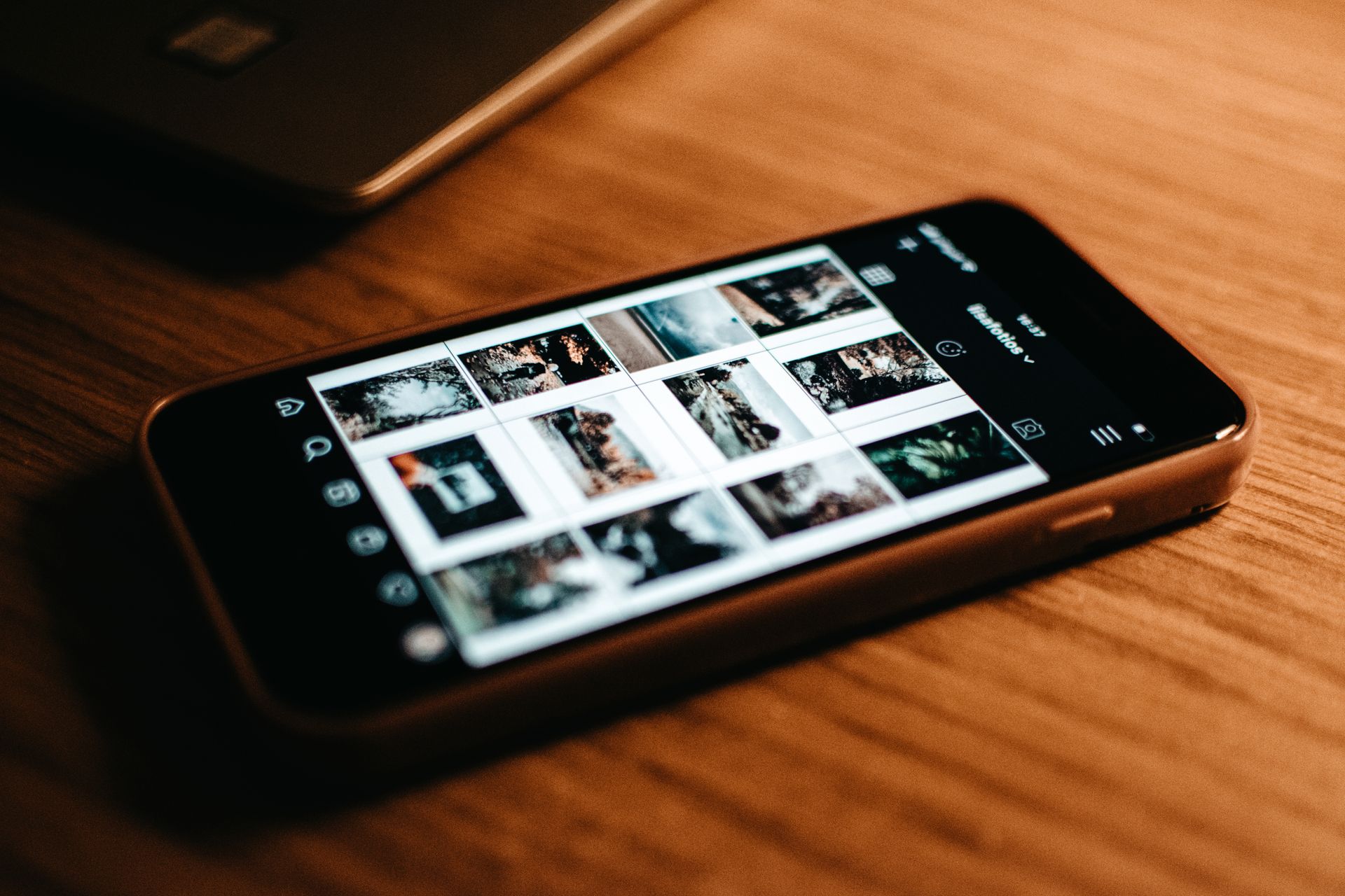 Sharing a link on a phone