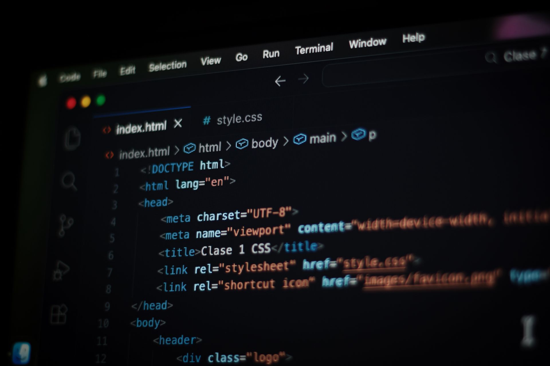 A link being inserted in a CMS editor