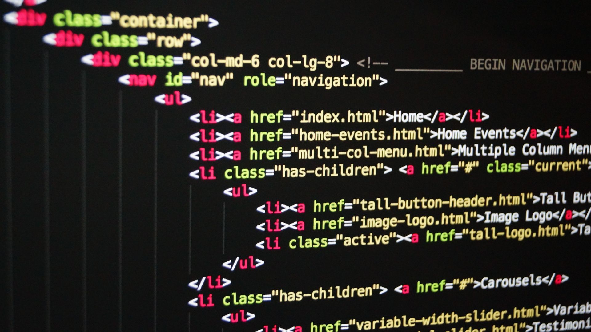 An img tag with a loading attribute in code