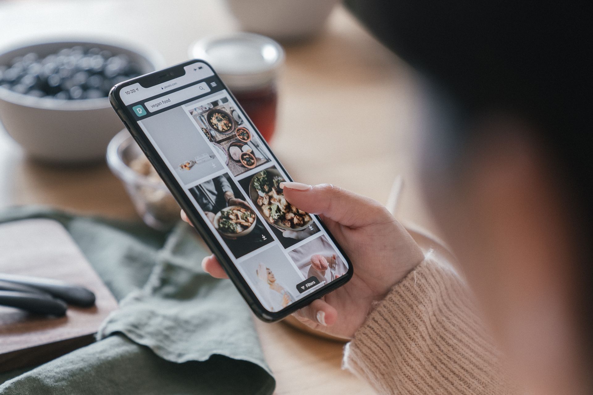A recipe result with a rating in search