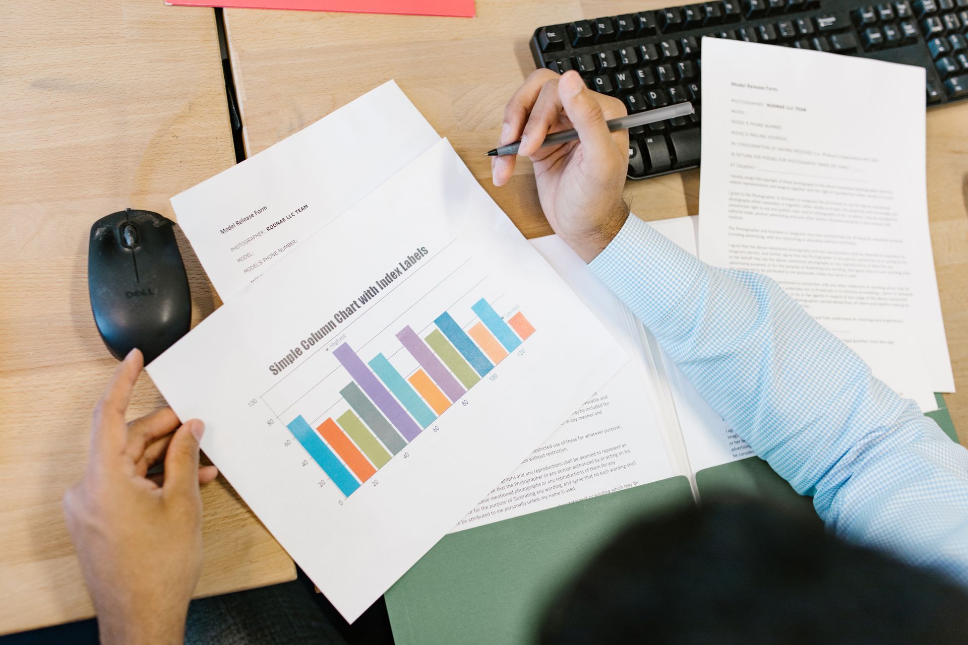 An analyst comparing two date ranges in a report