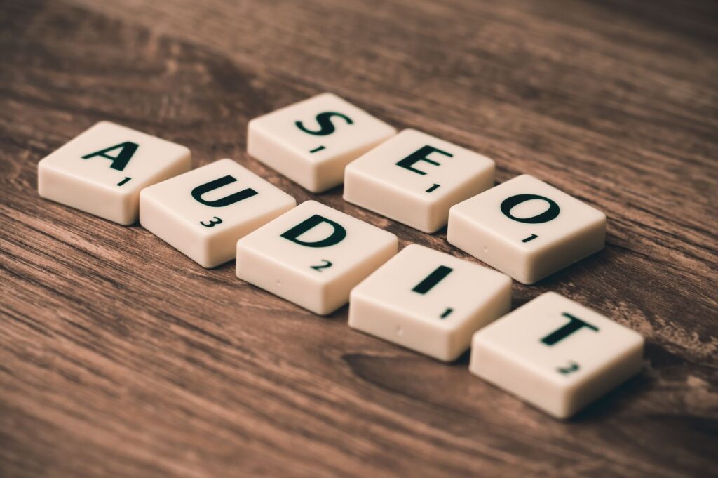 A keyword research table with an average monthly searches column