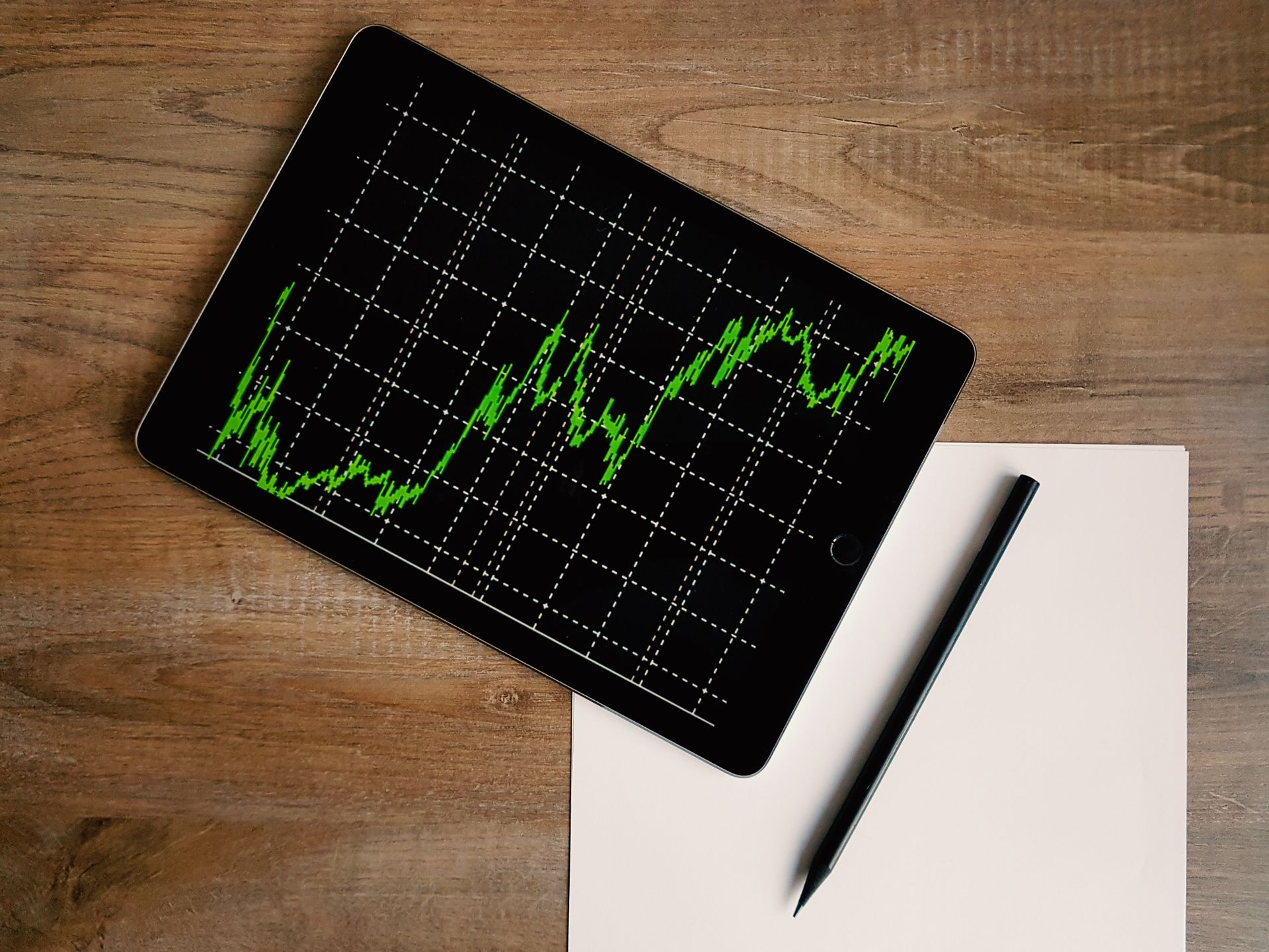 A traffic graph on a screen