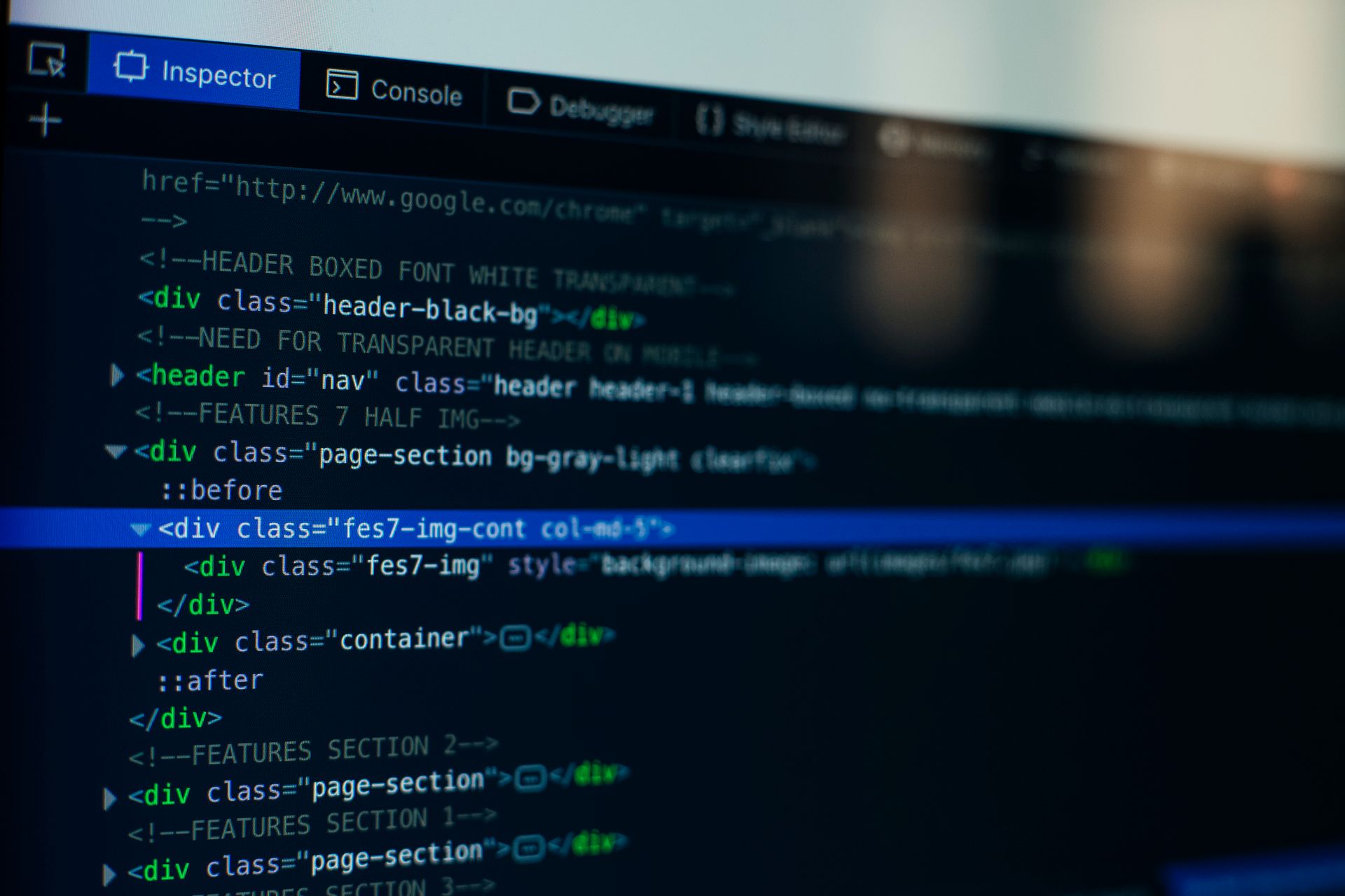 An HTML title element in a code editor