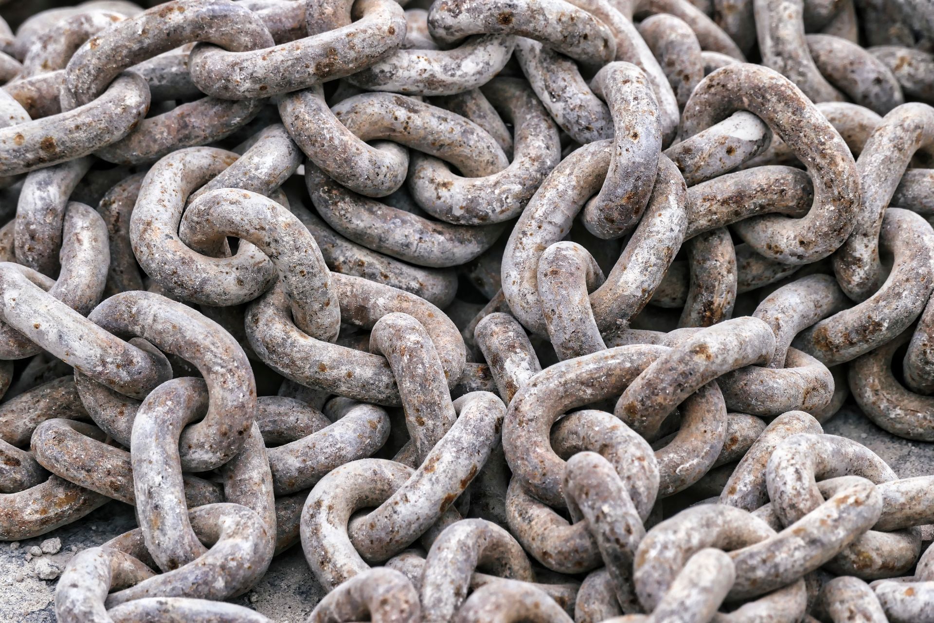 A diagram of many weak links