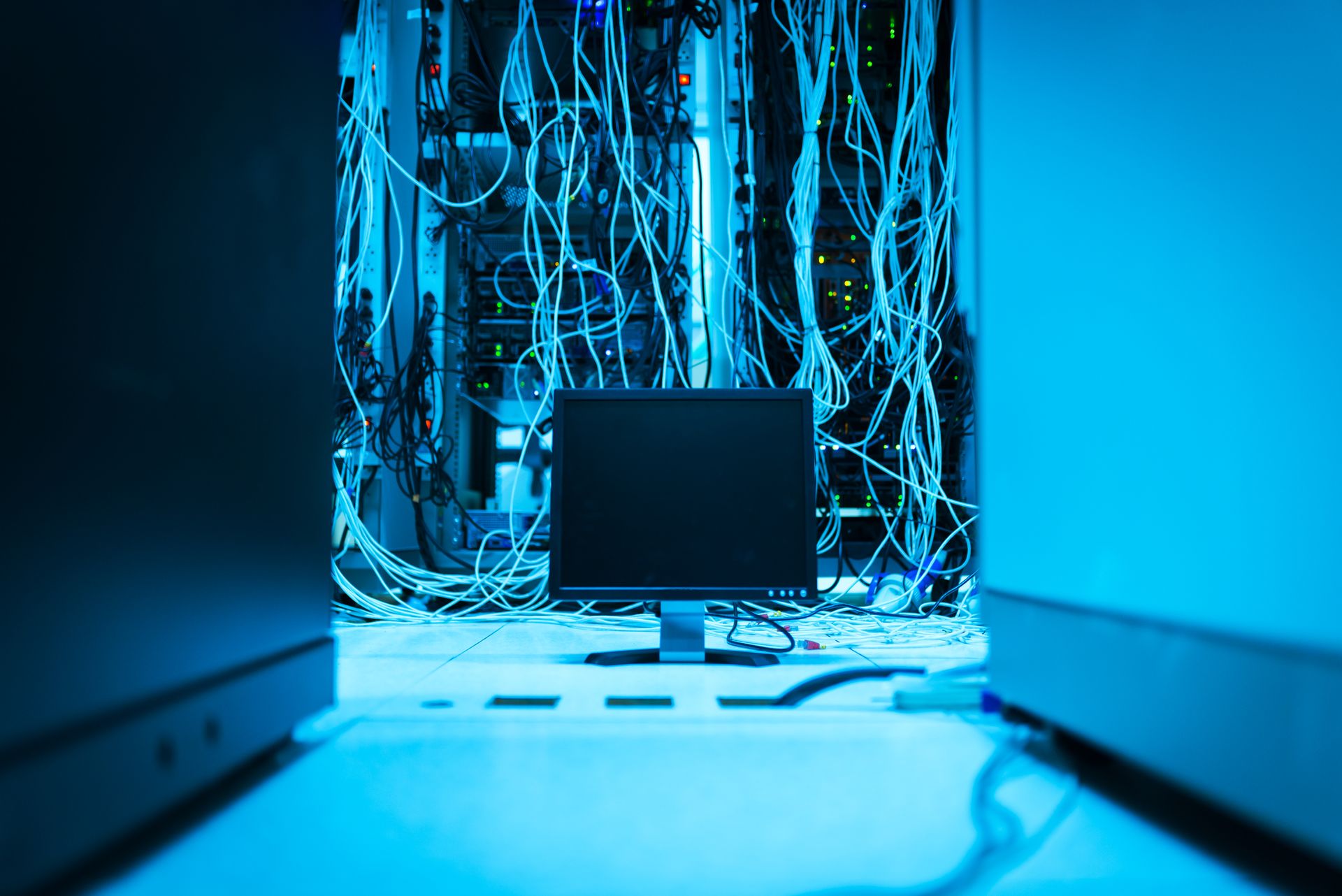 Server logs on a monitor