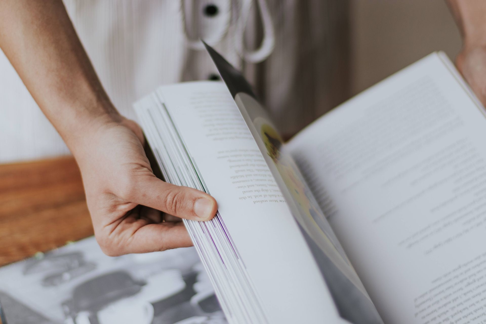 A reader browsing related posts